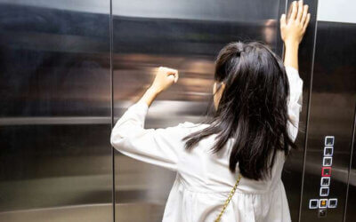 8 dudas que te surgirán si te quedas atrapado en un ascensor