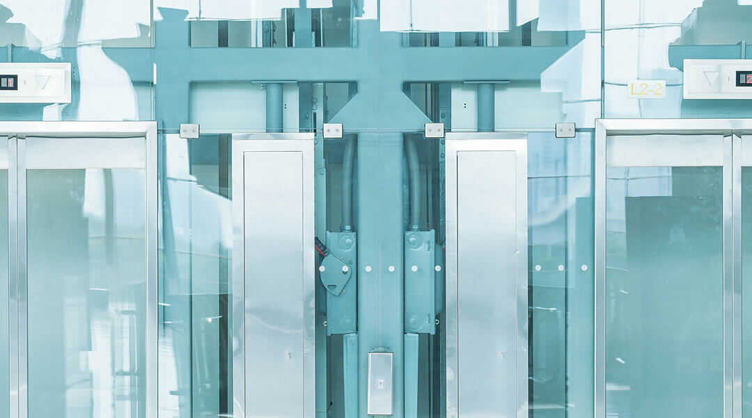 Inelsa Zener - Puertas automáticas en un ascensor